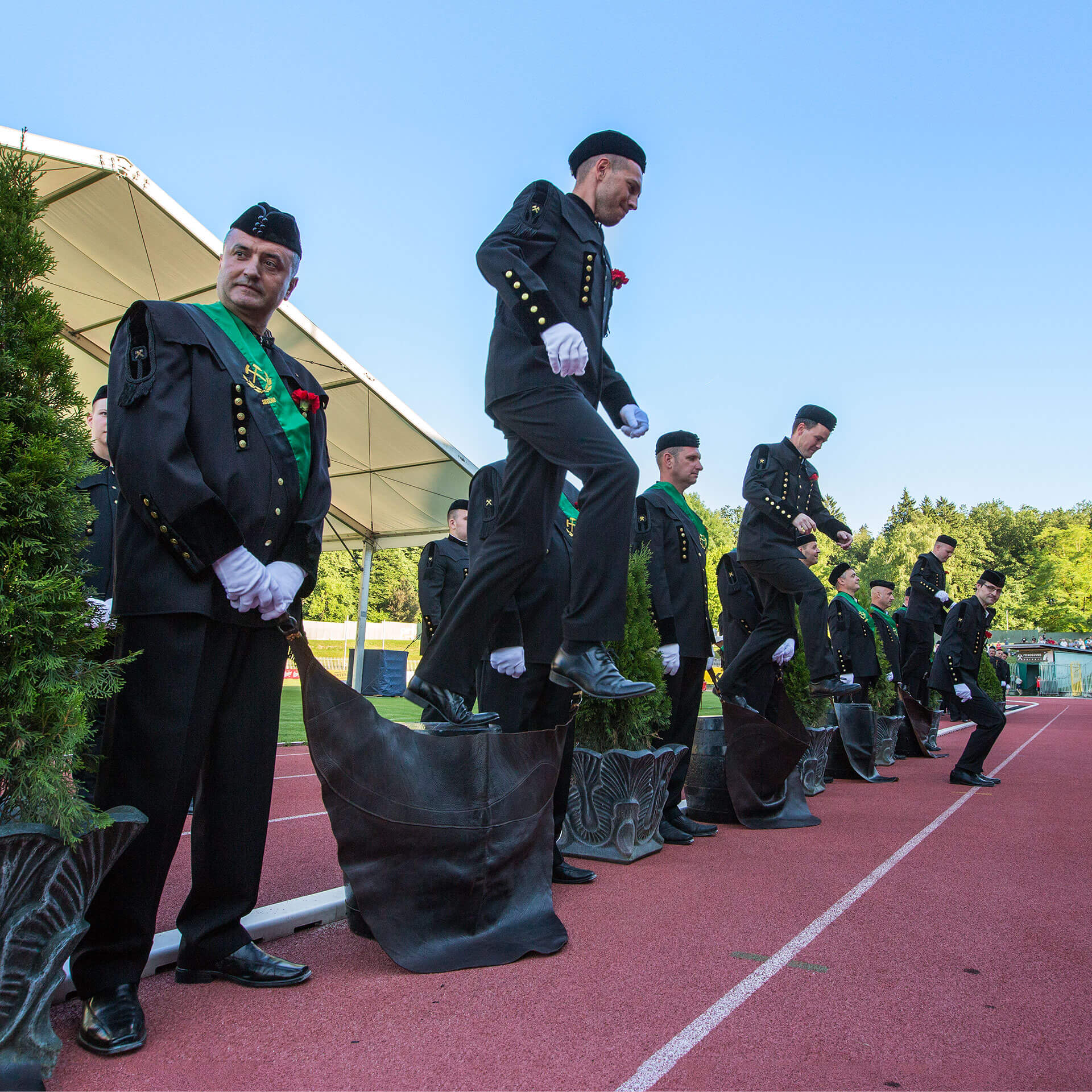 V soboto 60. Skok čez kožo