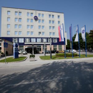 Hotel Paka