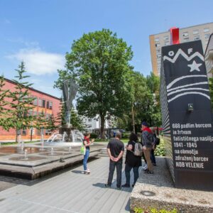Dozivetje-socializma-Titov-trg-Velenje-8200-visitsaleska