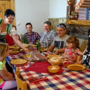Toeristische boerderij Karničnik