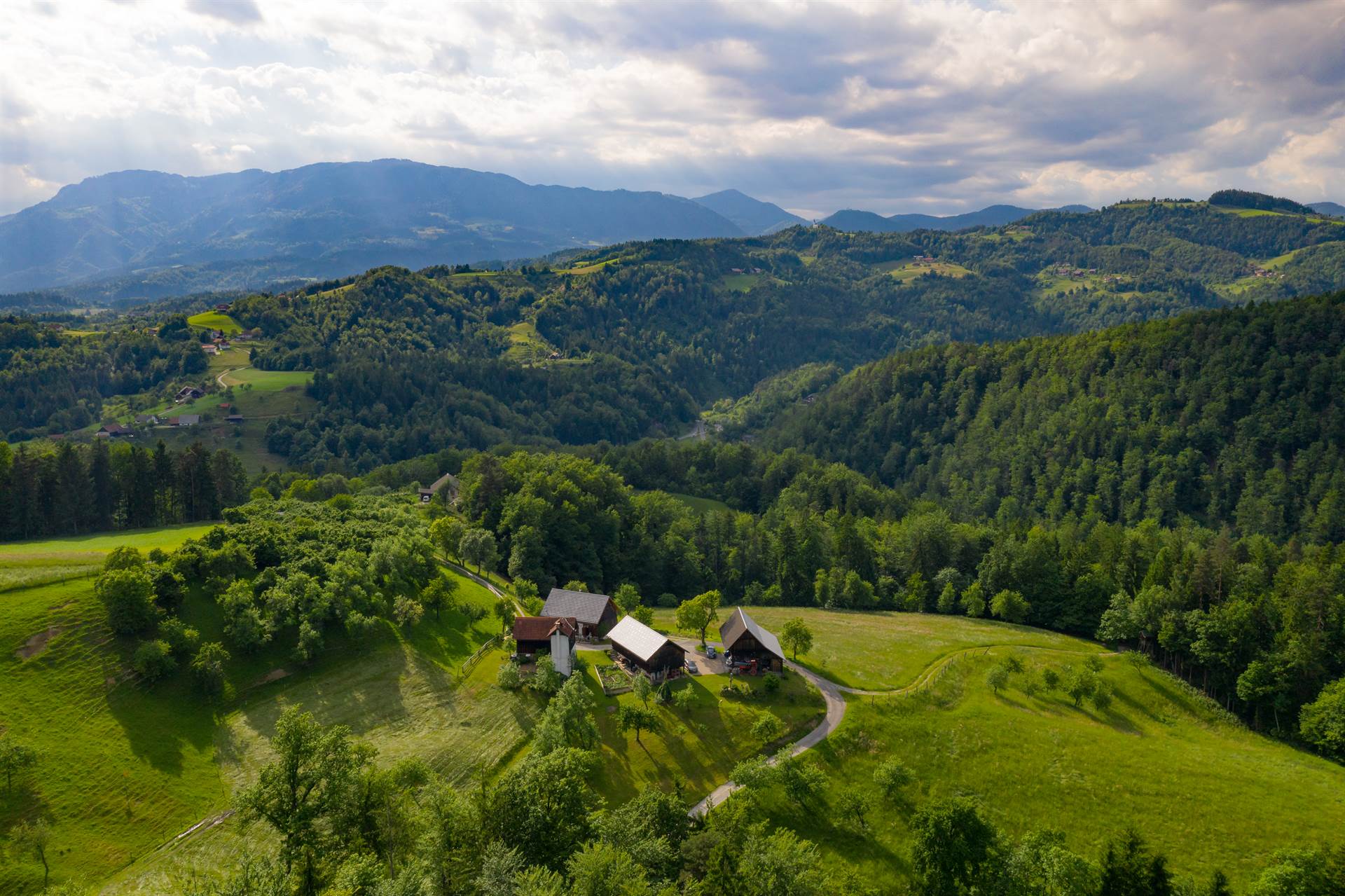 De hoeve Pr' Krajn'k en Loko Lokoviško bier