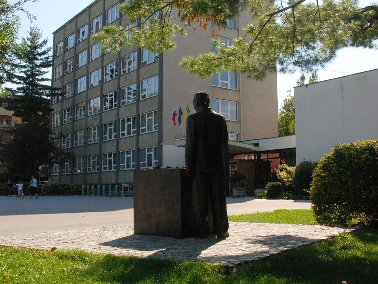 A Monument to Nestl Žgank