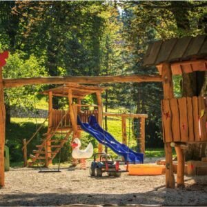 Terme-Topolsica-otrosko-igrisce-visitsaleska