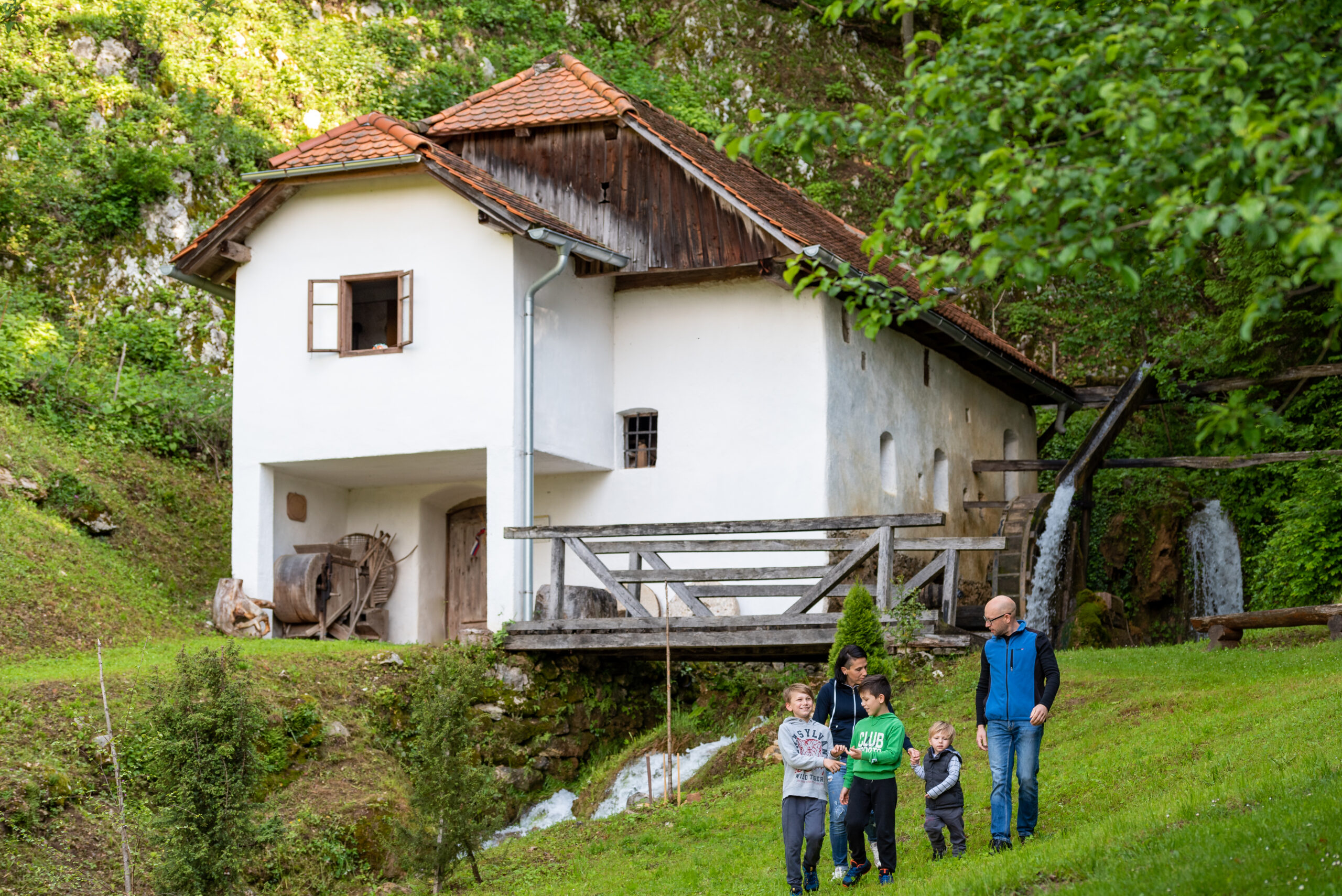 Turistična zveza nagradila 10 najboljših TEMATSKIH POTI