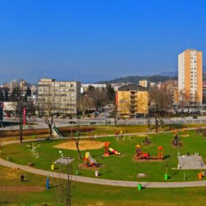 Gugalnica za gibalno ovirane