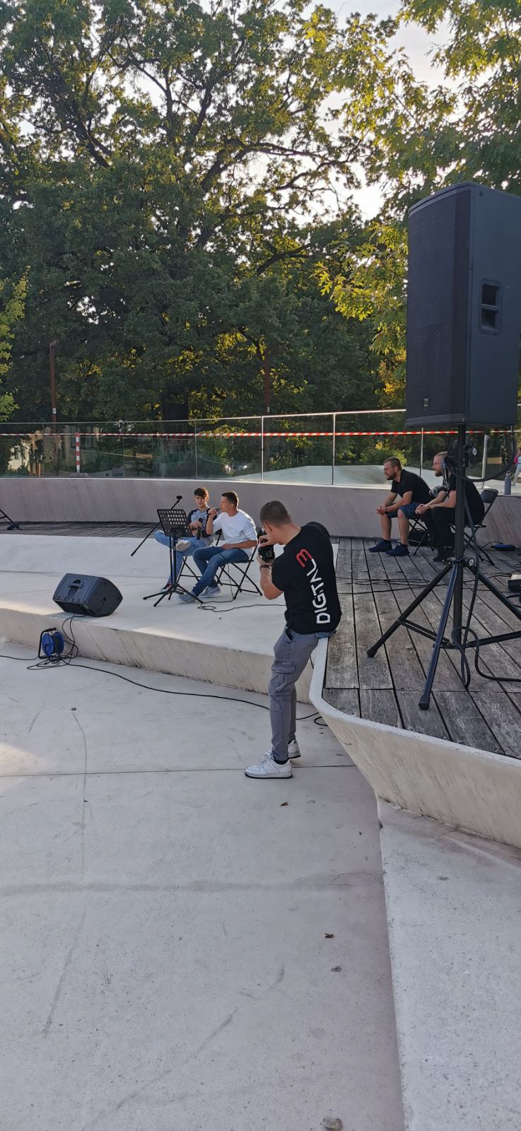 Večeri v amfiteatru navdušujejo