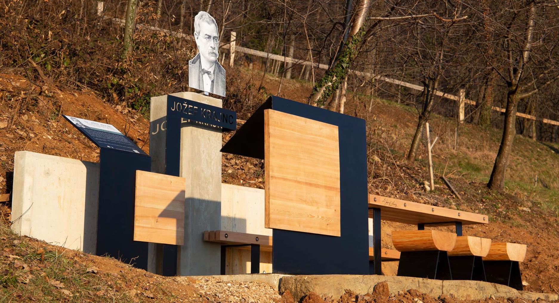 Odkritje kipa dr. Jožefa Krajnca v Škalah