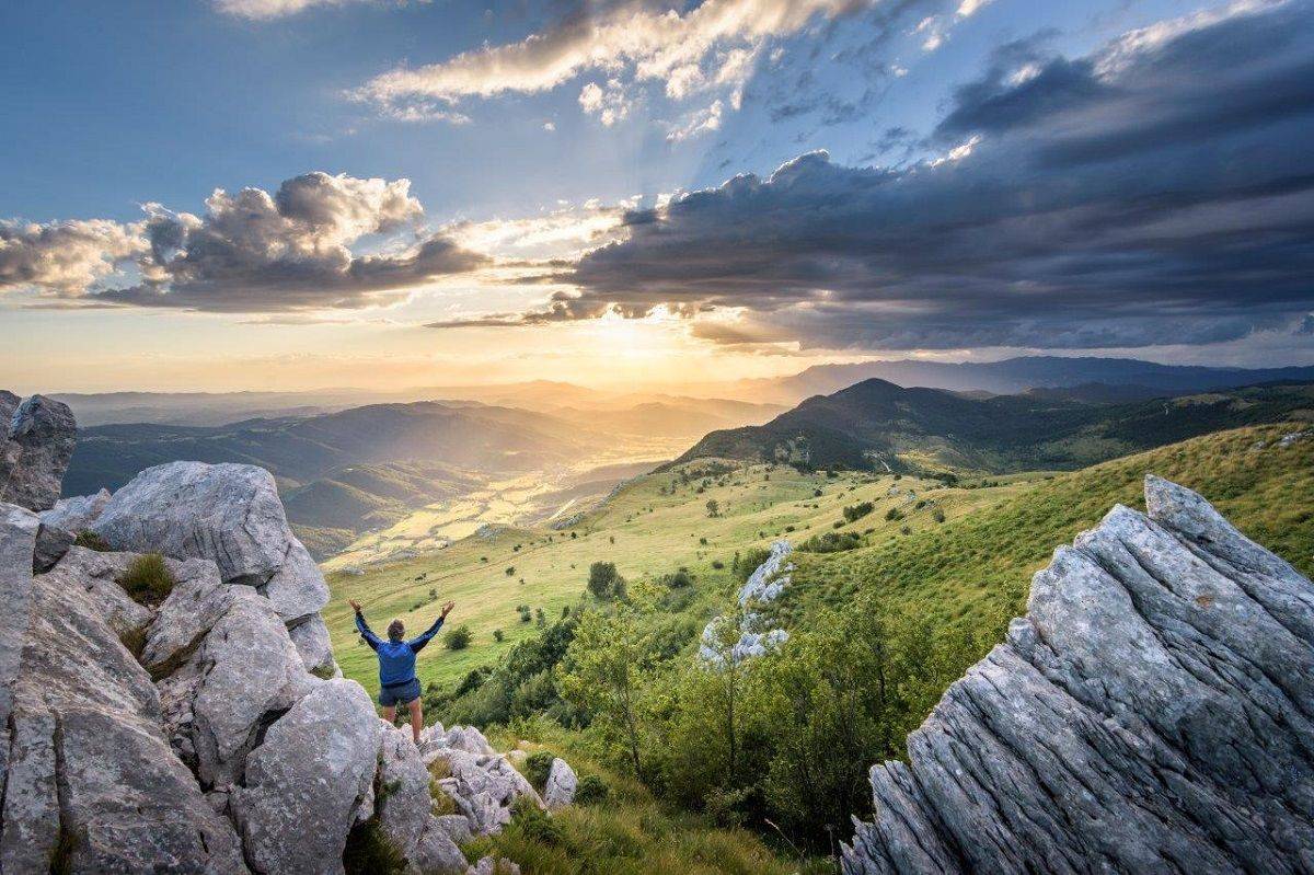 Javni razpis za pomoč podjetjem pri ponovnem zagonu dejavnosti po odpravi omejitev, vezanih na Covid-19