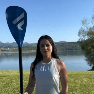 Gloria Kotnik raziskuje Velenjsko plažo