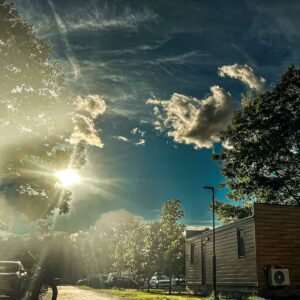 Camp Velenje ob Velenjskem jezeru normalno obratuje in sprejema turiste