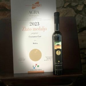 Čebelarstvo Čanč iz Šaleške doline dobilo kar dve zlati medalji za medico in penečo medico