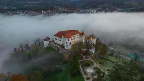 Kam z družino na izlet? V ta kraj, ki so mu včasih rekli socialistični čudež