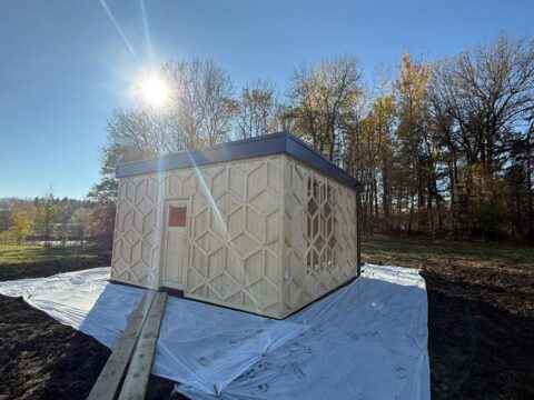 Prvi učni čebelnjak ob velenjskih jezerih bo spomladi odprl vrata